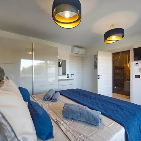 빌라 Pieron For 8 People Near Pula With Heated Pool &