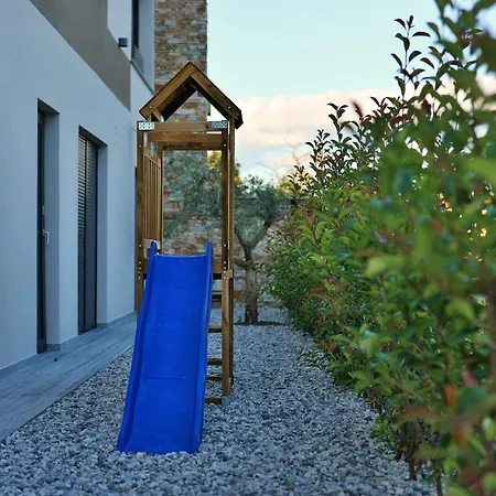 Pieron For 8 People Near Pula With Heated Pool & 빌라 *