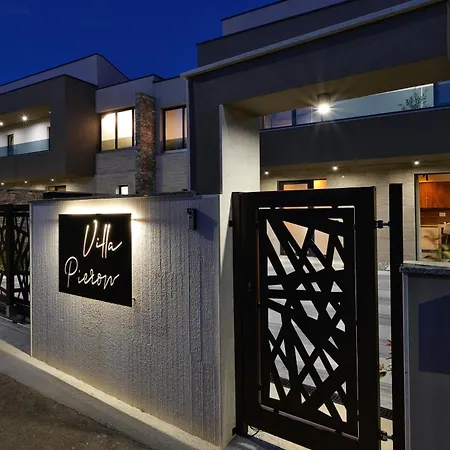 빌라 Pieron For 8 People Near Pula With Heated Pool &